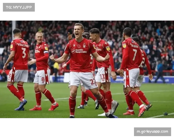 诺丁汉森林进攻组织单一，过度依赖边路传中成功率低